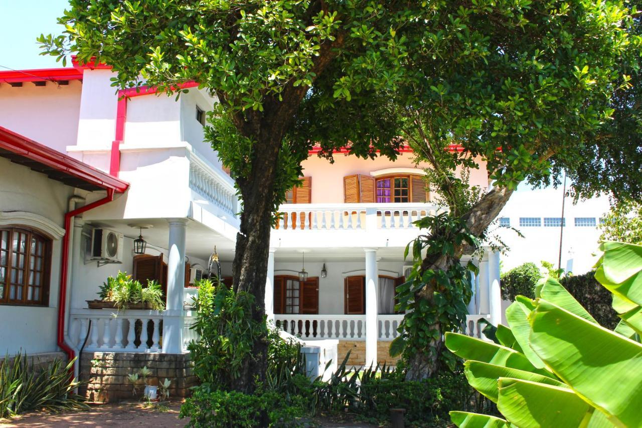 Ross Char Hotel Asunción Zewnętrze zdjęcie