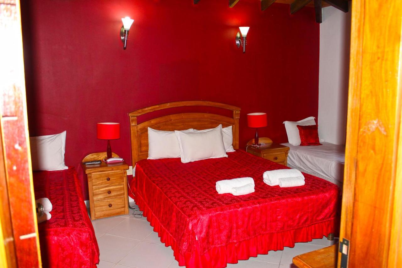 Ross Char Hotel Asunción Zewnętrze zdjęcie