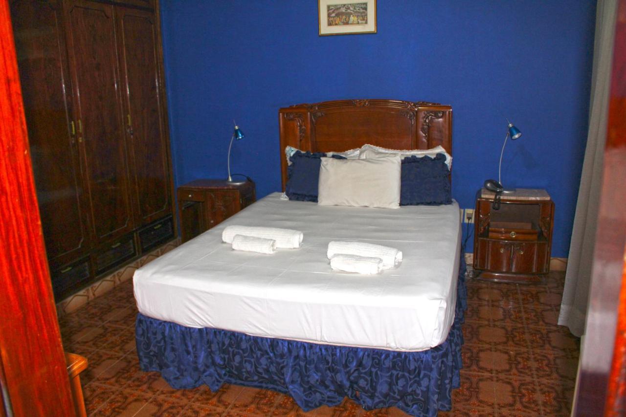 Ross Char Hotel Asunción Zewnętrze zdjęcie