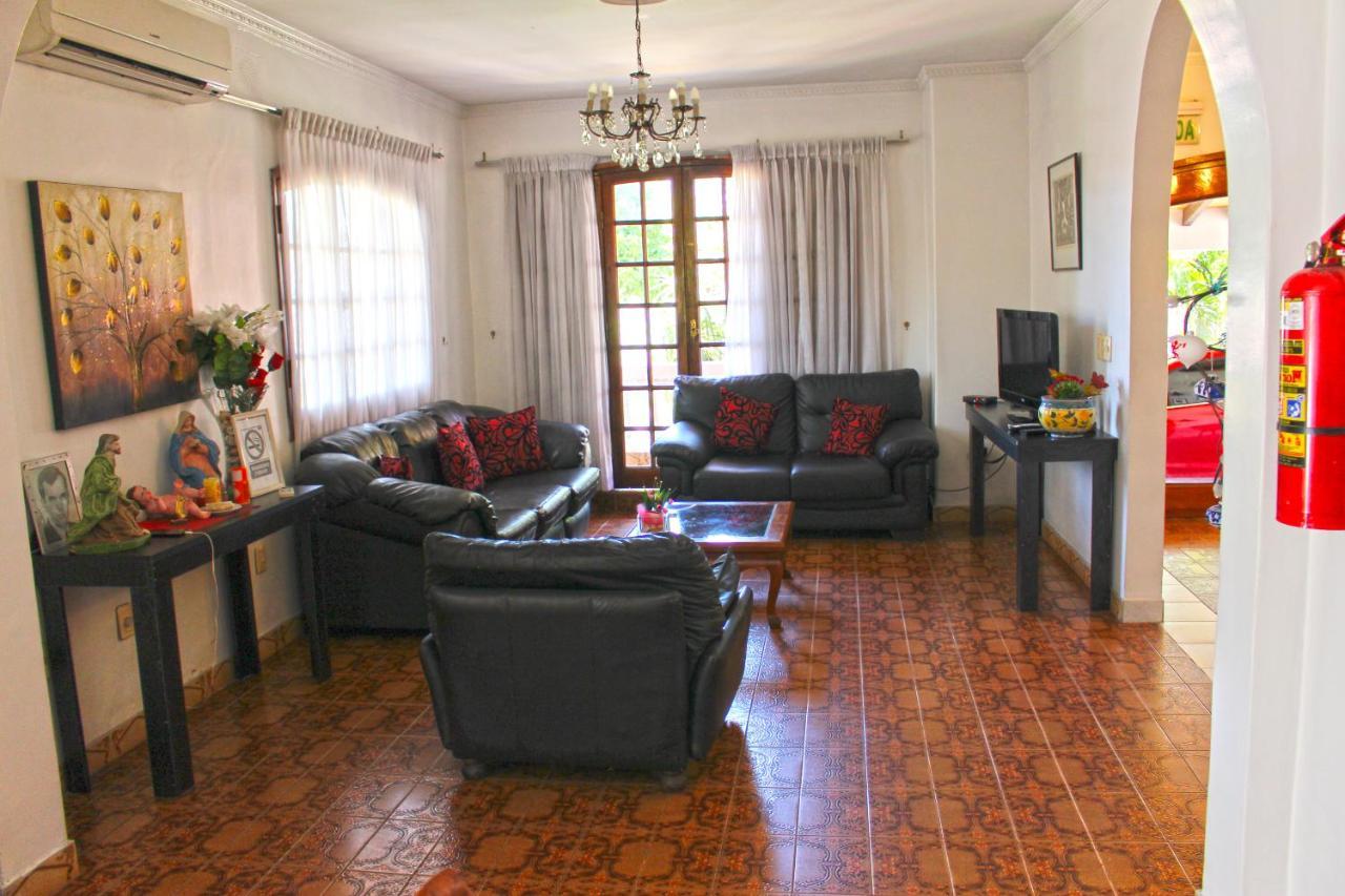 Ross Char Hotel Asunción Zewnętrze zdjęcie