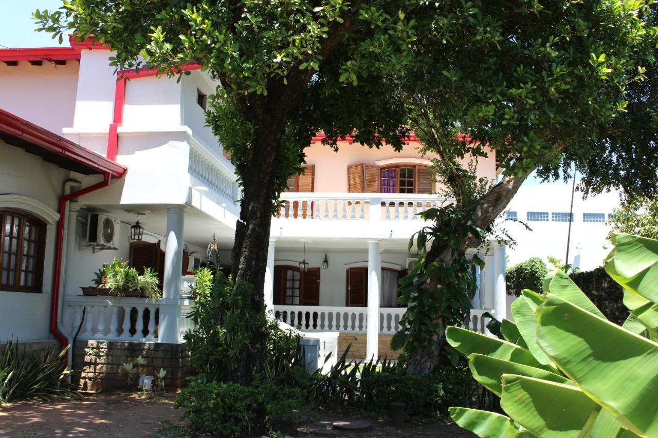 Ross Char Hotel Asunción Zewnętrze zdjęcie